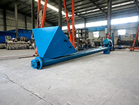 螺旋輸送機(jī)的輸送結(jié)構(gòu)為：螺旋機(jī)殼，螺旋軸，螺旋葉片，螺旋電機(jī)等多個(gè)部件的使用。